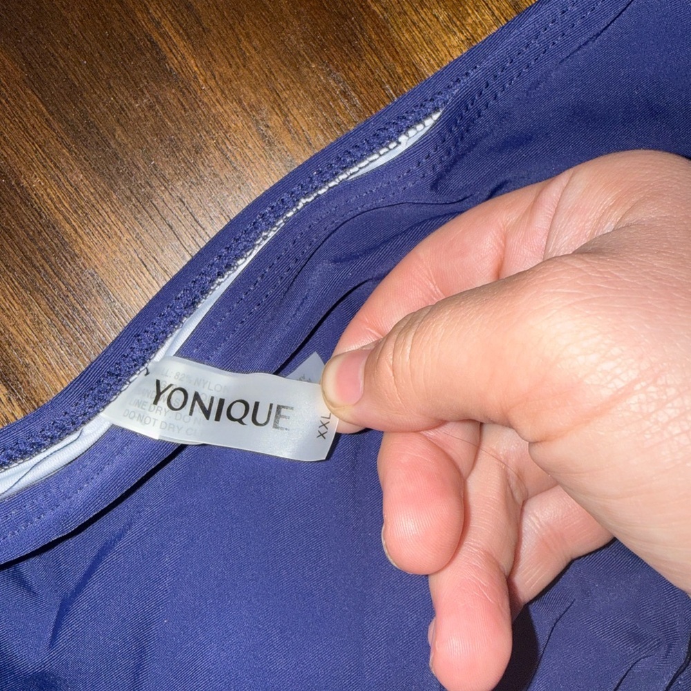 Yonique Navy Blue Swimwear Top with Leaf Pattern & Navy Blue Bottoms - Size 2XL - Picture 4 of 8